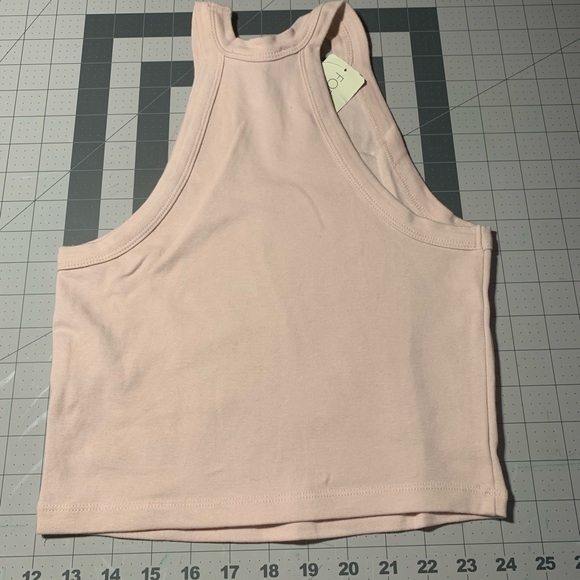 Tops - Picture 4 of 7